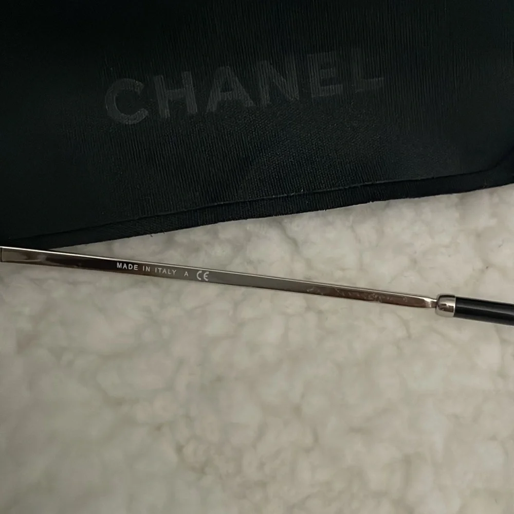 Chanel Sunglasses 100% Authentic beautiful